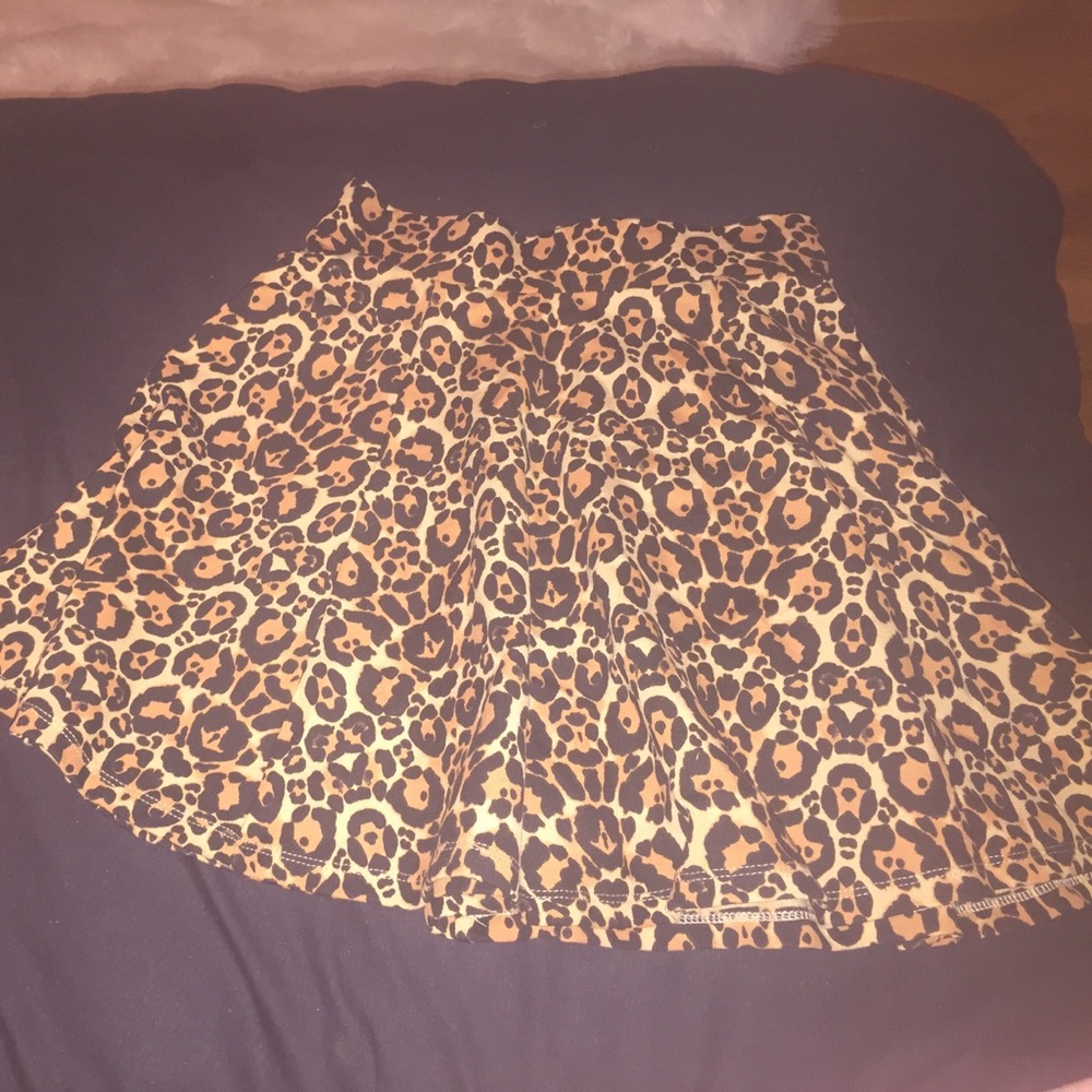 H&M skirt ✨ Black Friday  sales✨